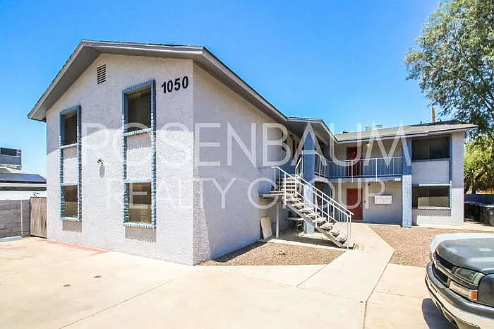 1050 W University Dr #201 — Photo 3