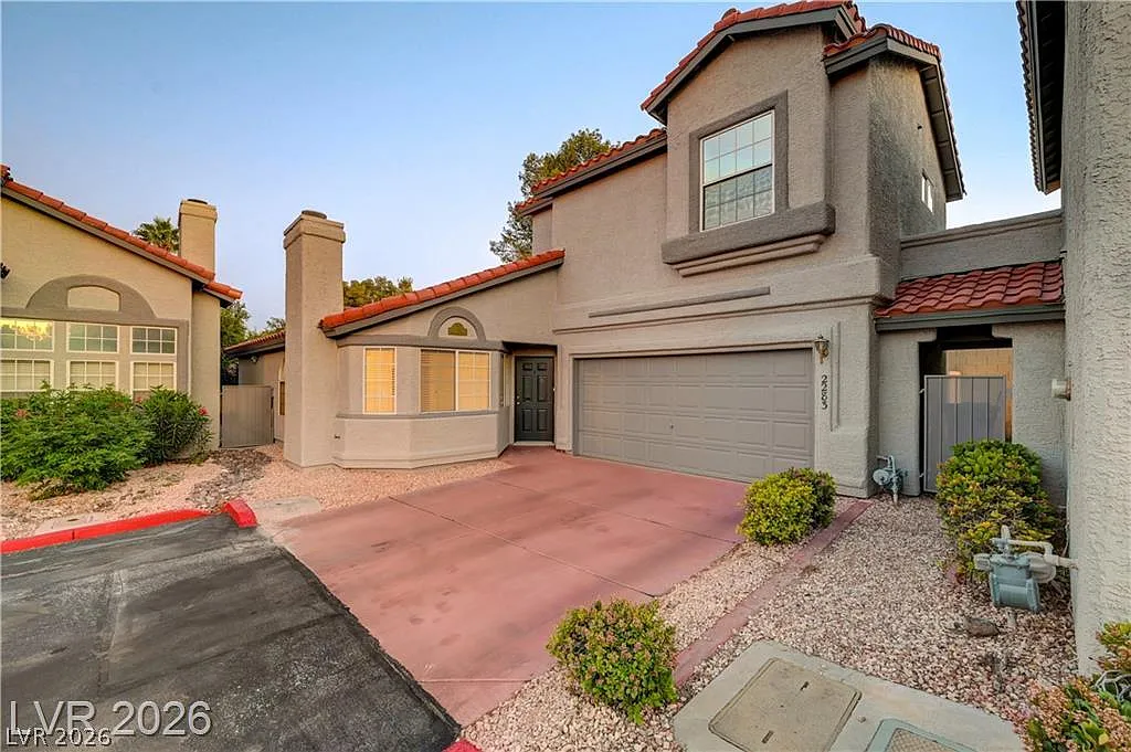 3 bed, 2.5 bath, 1624 sqft, $2,200 — Photo 1