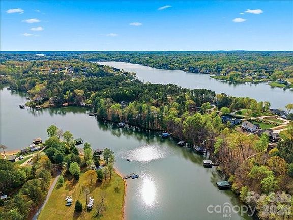 5th image of 6074 Plantation Pointe Dr