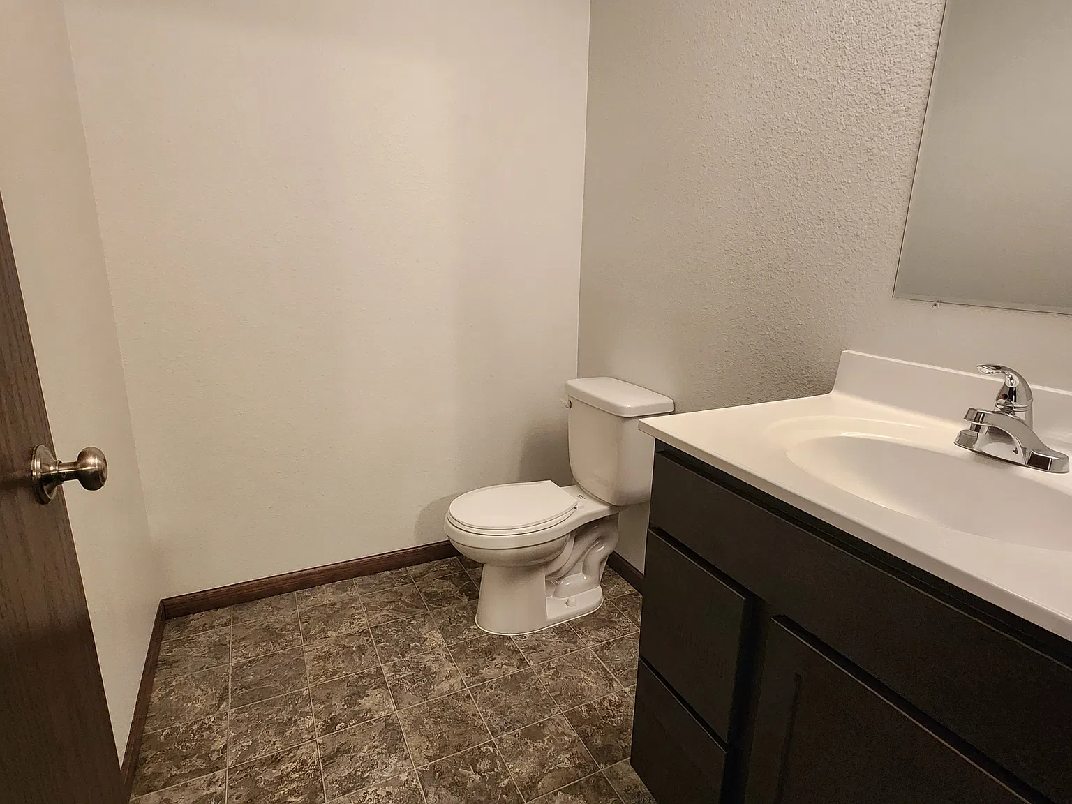 3 bed, 1.5 bath, 1200 sqft, $1,695 — Photo 3