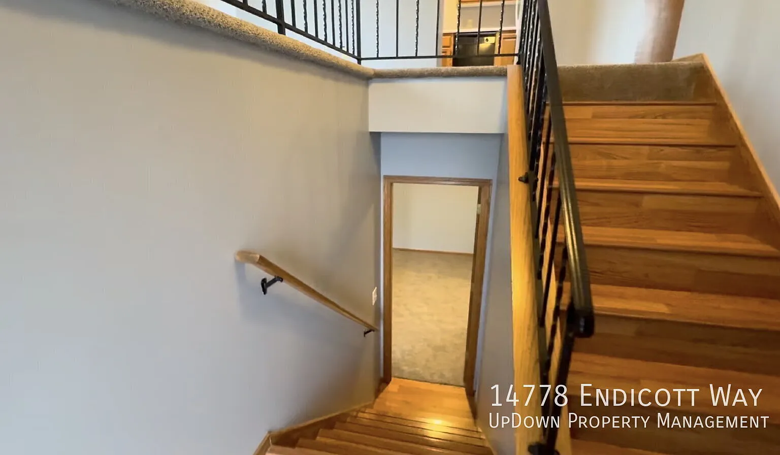 Discover Spacious Comfort in Apple Valley: Elegant 2-Bed, 2-Bath Townhouse on Endicott Way! — Photo 4