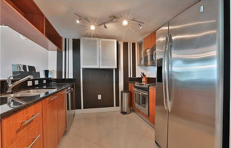 1st image of 1800 N Bayshore Dr APT 2911