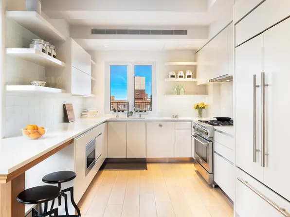 7 West 96th Street PHA image 3 of 19