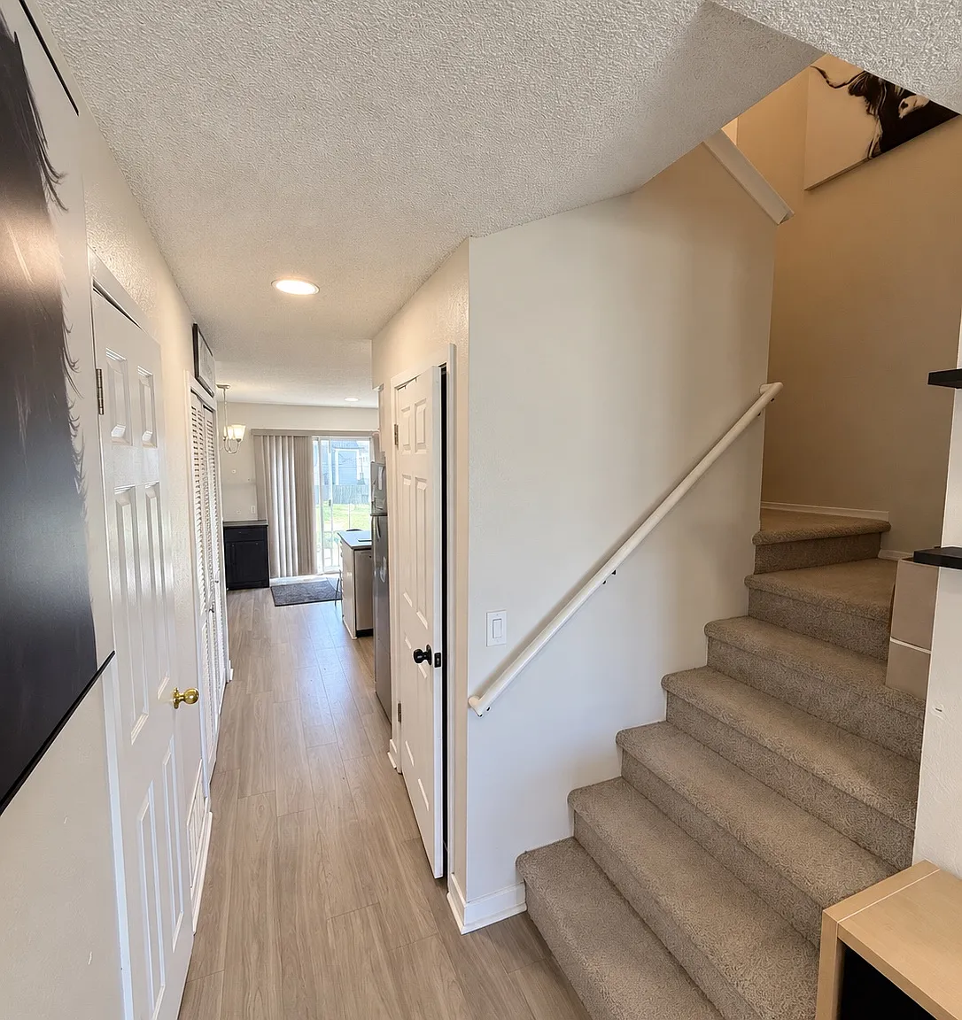 2 bed, 1131 sqft, $2,500 — Photo 3