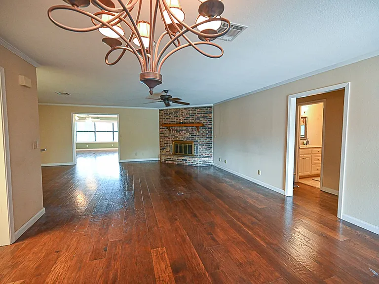 412 Half Moon Way — Photo 8