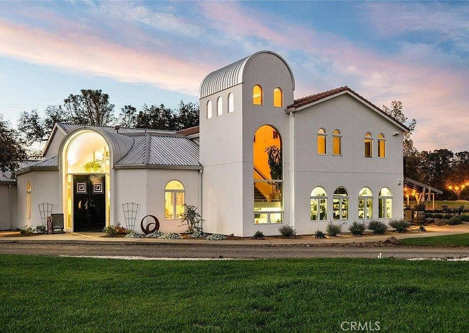 1st image of 6237 Cohasset Rd