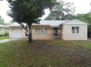 231 Grove Cir N, Dunedin, FL 34698