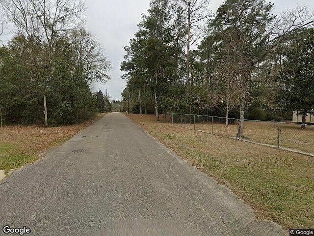 Exterior Neighborhood (street photo)