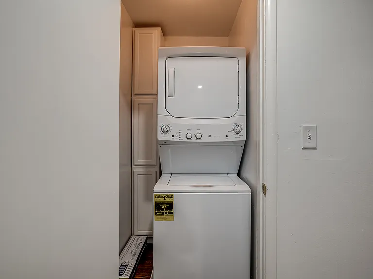 4620 N Harvey Pkwy #1/2 — Photo 34