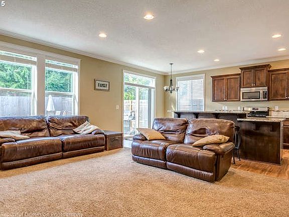 5th image of 6104 NE 57th Ave