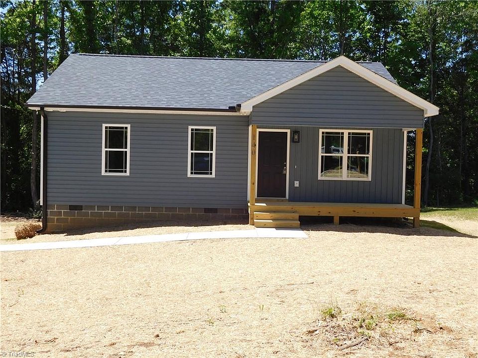 1st image of 140 Crestwood Cir