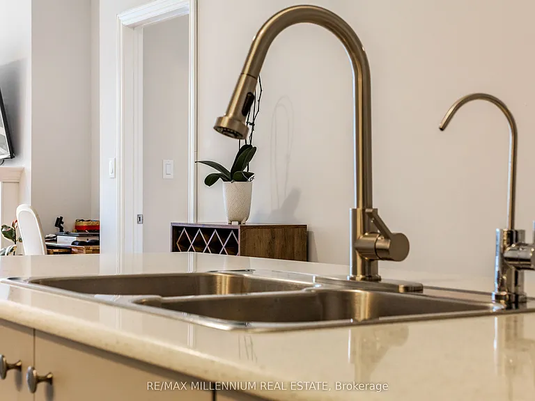 105 Stonebrook Way — Photo 9