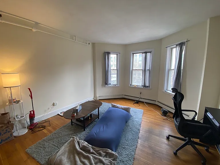712 Commonwealth Ave #2 — Photo 1