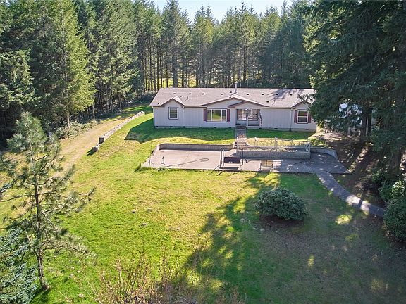 4498 / 4500 SW Lake Helena Road, Pt Orchard, WA 98367 | MLS #2221361 ...