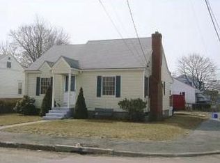 99 Edgemere Rd, Pawtucket, RI 02861