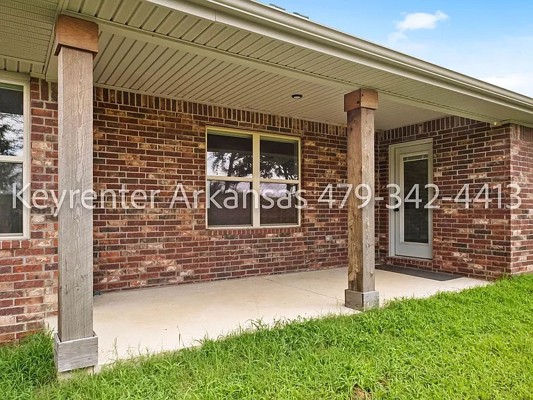 800 E Fallon St — Photo 25
