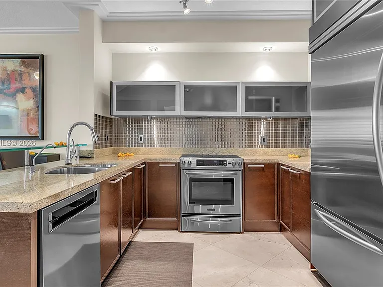 16275 Collins Ave #903 — Photo 9