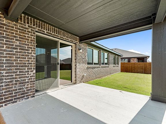 4th image of 1117 Country Glen Dr