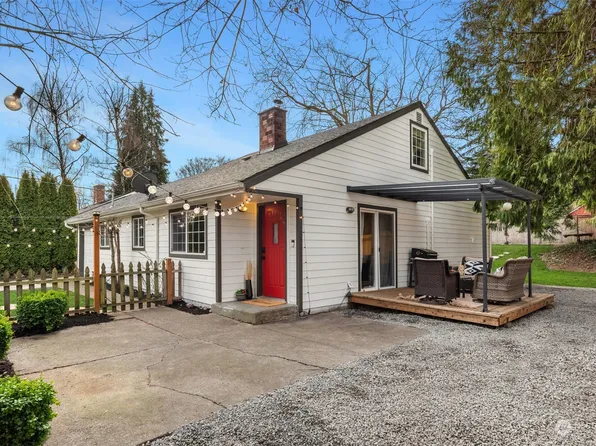 11011 25th Avenue SW, Seattle, WA 98146