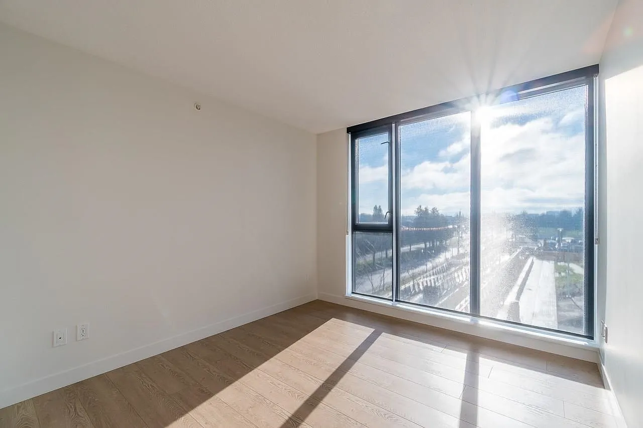 3 bed, 1100 sqft, $3,550 — Photo 4