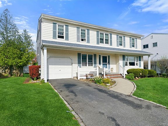 3rd image of 157 Garden Place