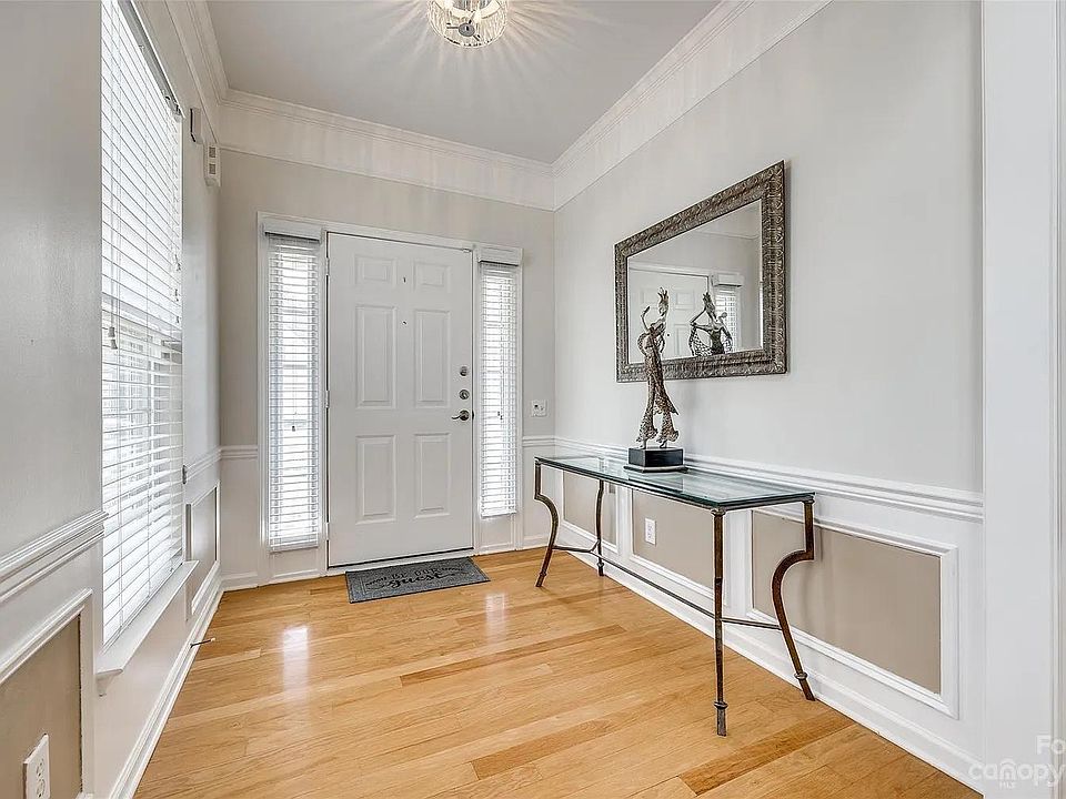 1st image of 8530 Heron Glen Dr #1894