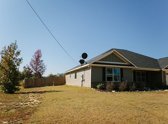 3rd image of 50 Taylor Way
