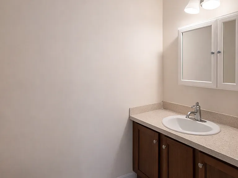 50 Adams St #109 — Photo 2