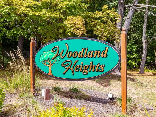 176 Woodland Drive #176, Cromwell, CT 06416