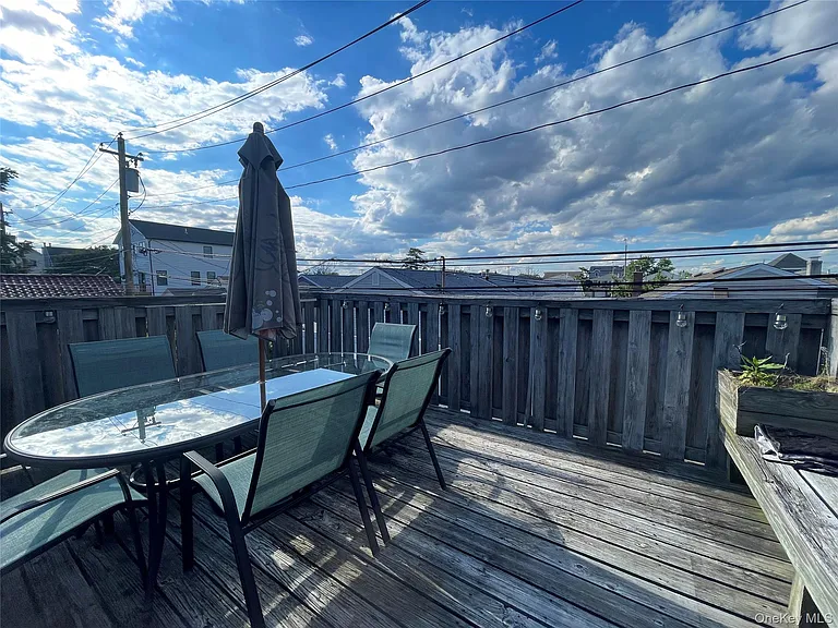 731 E Walnut St #2 — Photo 21