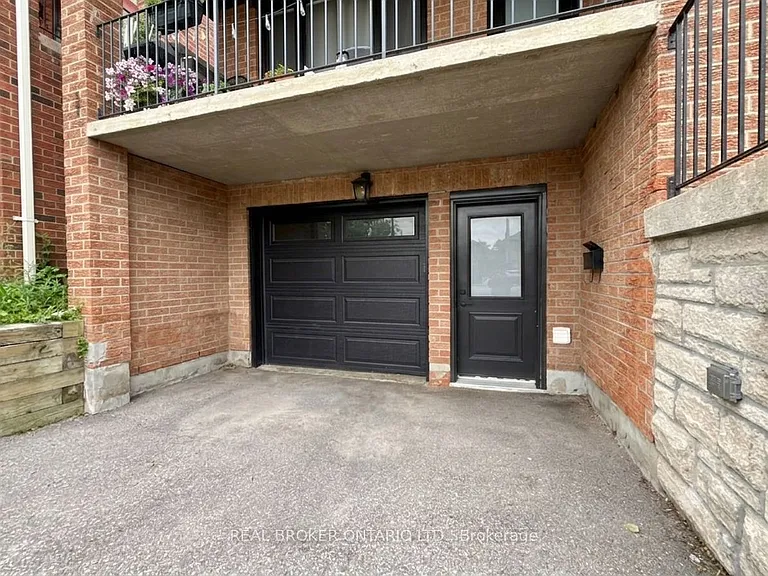 5 Twinberry Cres #LOWER — Photo 2
