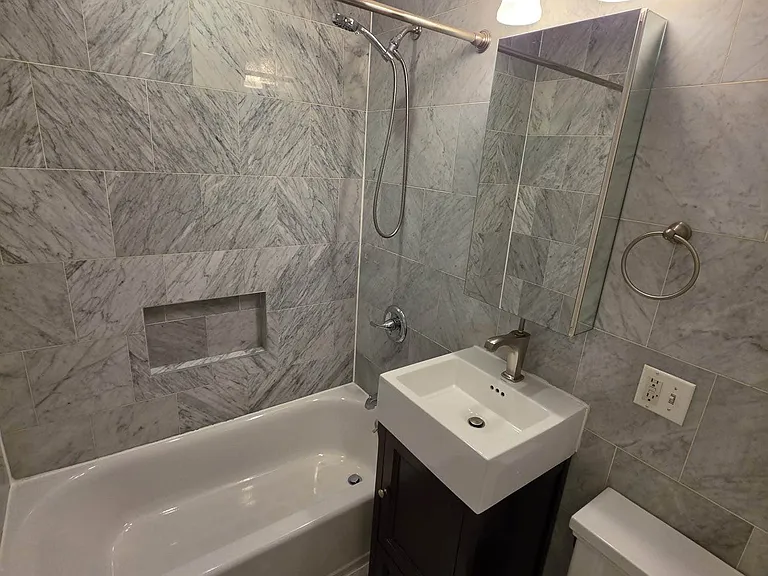 146 E 35th St #5R — Photo 7