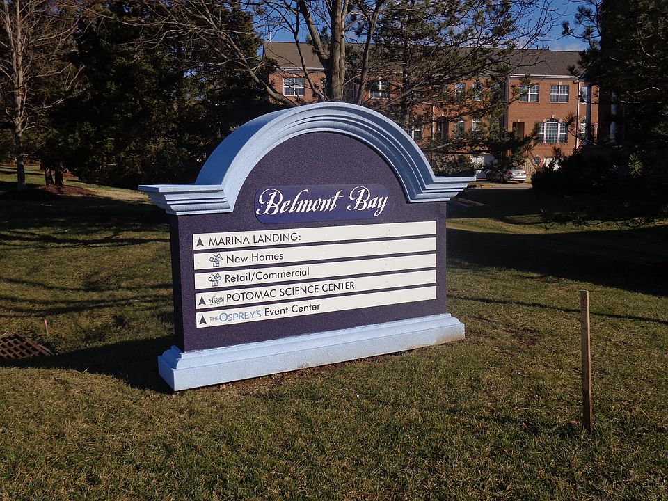 Belmont Bay Entrance Sign