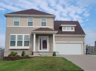 8802 S 164th St, Omaha, NE 68136