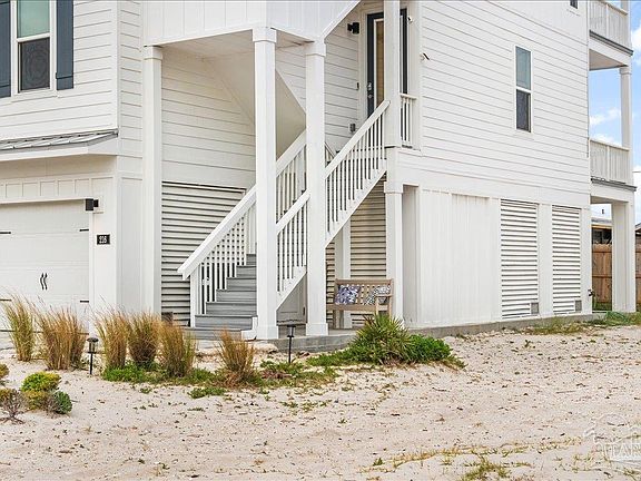 3rd image of 216 Clipper Dr