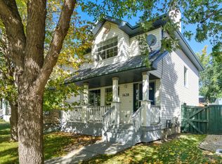 1438 Grant Way NW, Edmonton, AB T5T6L3