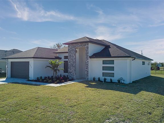 2nd image of 2312 NE Juanita Place Cpe