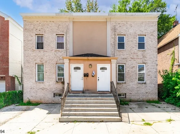 1024 Laura St, Elizabeth City, NJ 07201