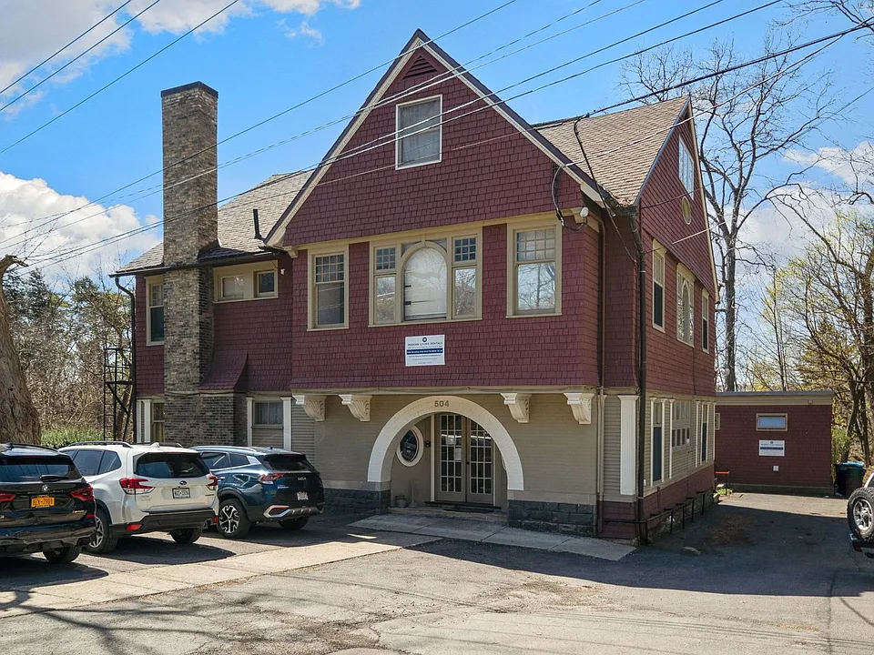 504 Stewart Ave