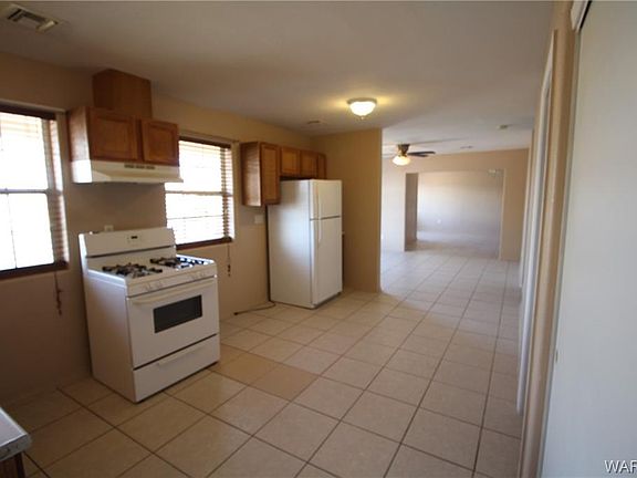 3rd image of 1686 Kyle Ave