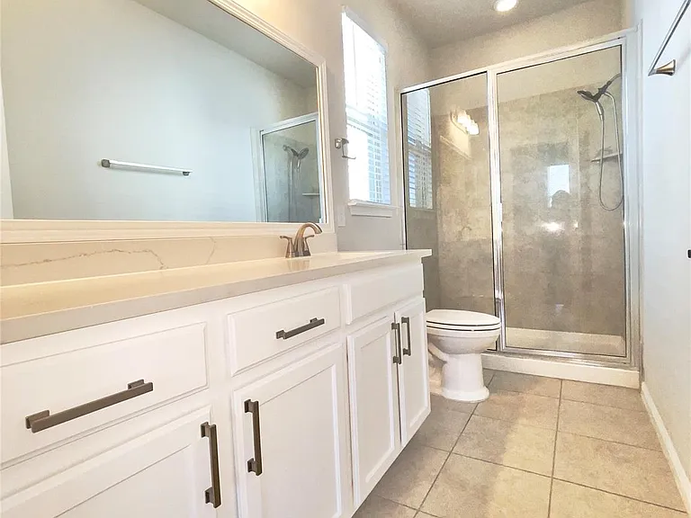 363 Eagle Brook Ln — Photo 13