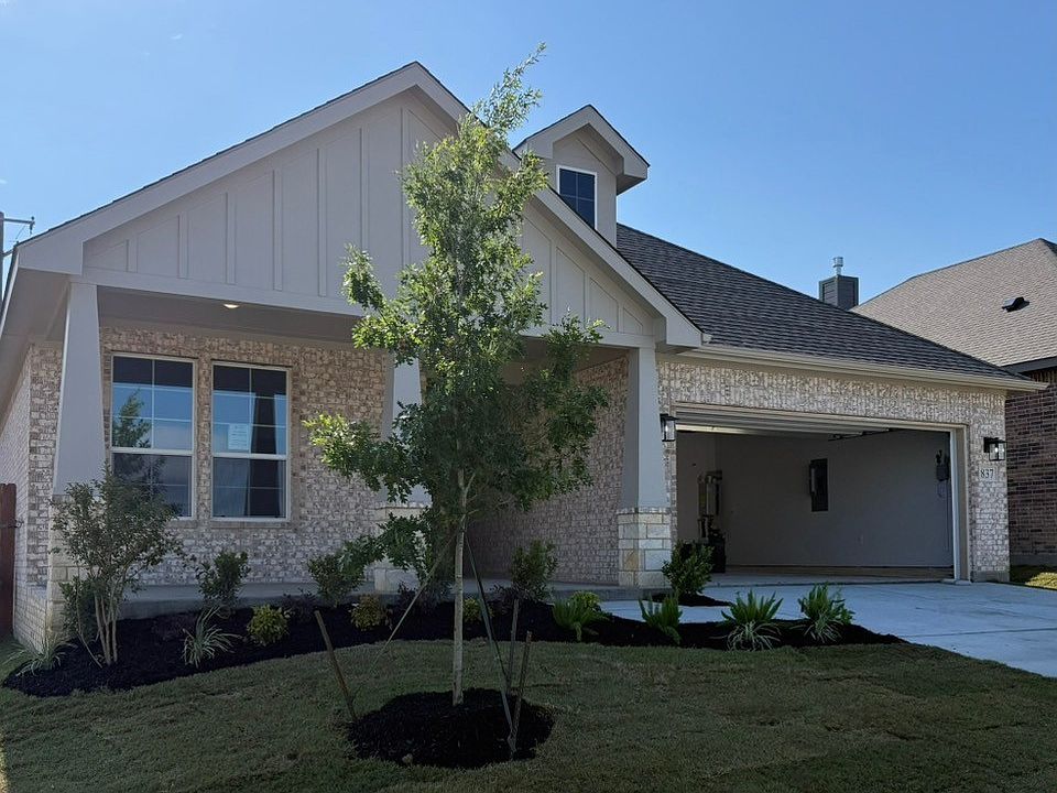 1st image of 837 Elmstead Dr
