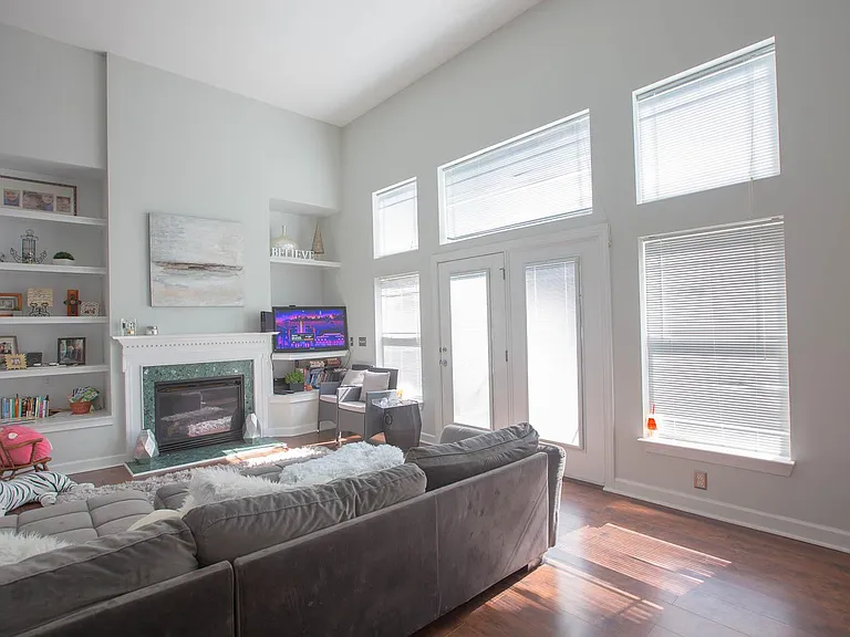 223 Broadgait Brae Rd — Photo 2
