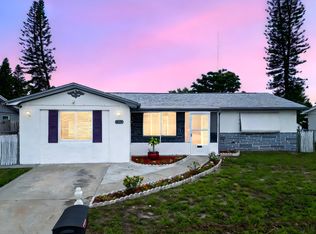 1415 Yale Dr, Holiday, FL 34691