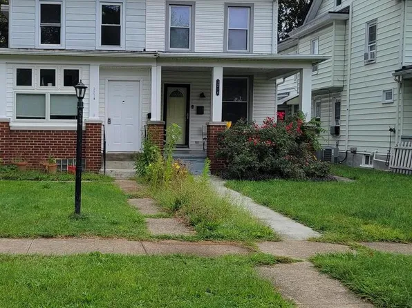 3212 Green St, Harrisburg, PA 17110