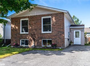 64 Telfer Rd, Collingwood, ON L9Y4S2