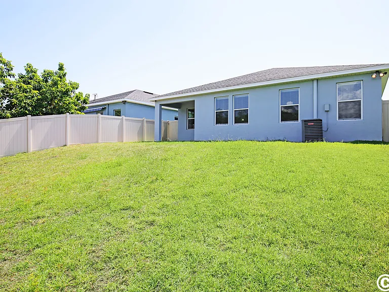 5018 Inshore Landing Dr — Photo 29