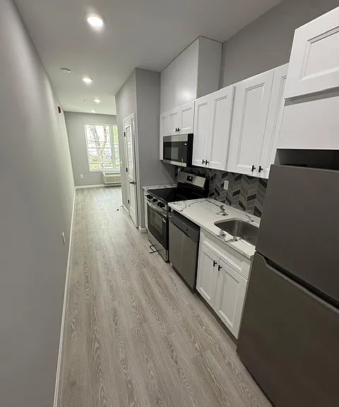 201 Governor St #1 — Photo 8