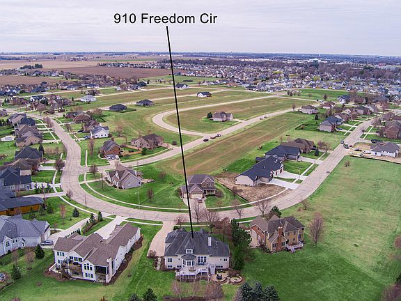 5th image of 910 Freedom Cir