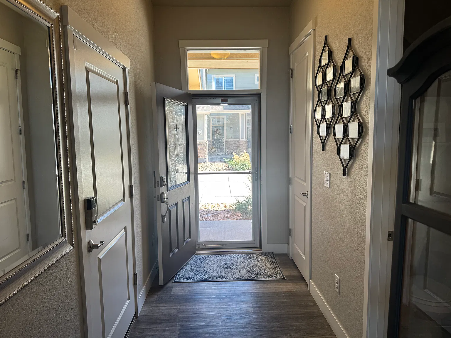 4 bed, 2981 sqft, $3,450 — Photo 3